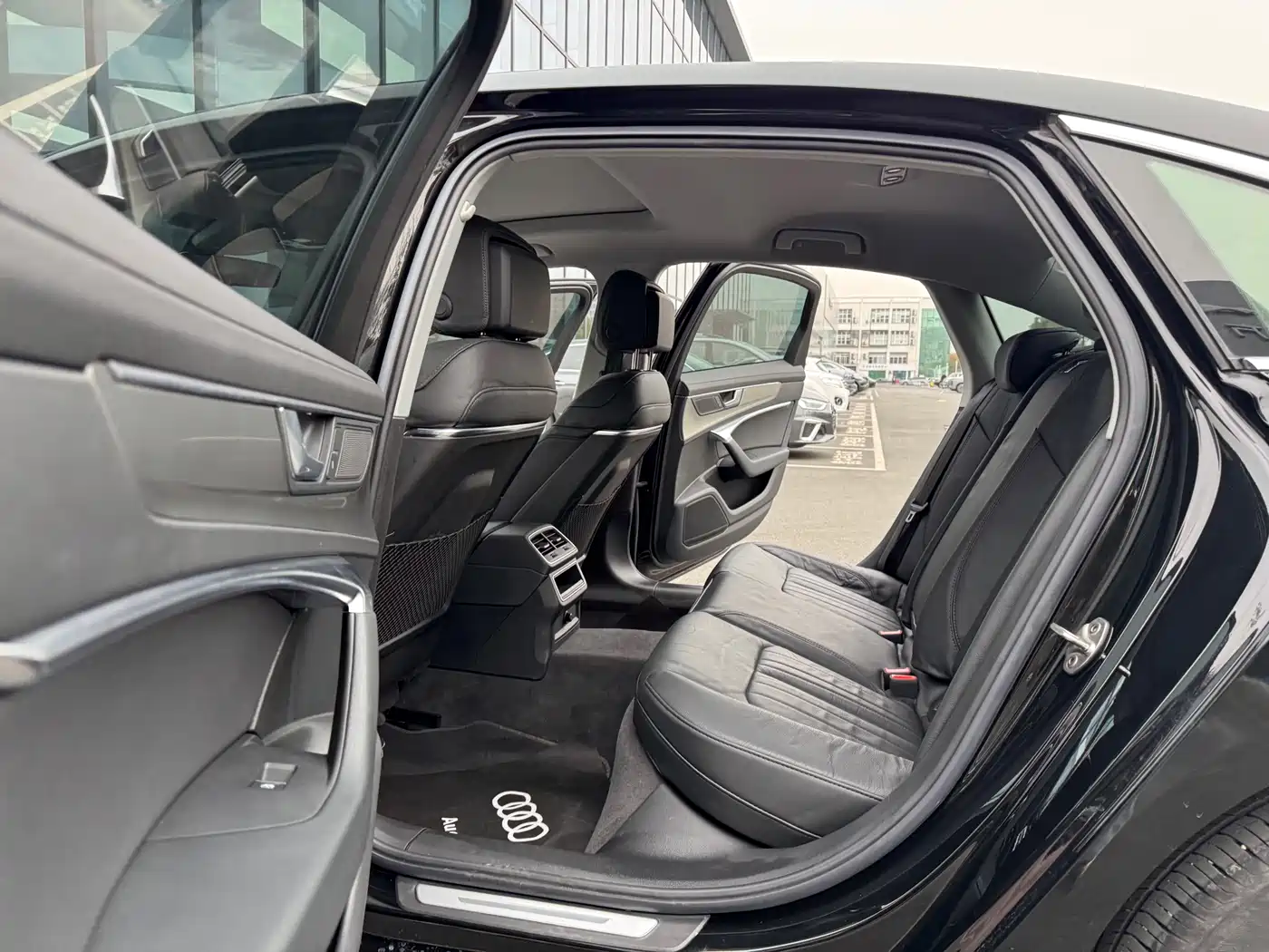 Audi A6L 2021 40 TFSI Luxury Elegance фото 9