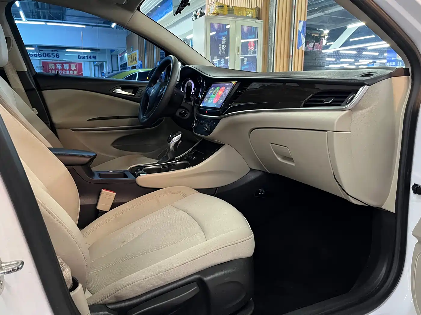 Buick Verano 2018 Sedan 15S Automatic Progressive фото 13