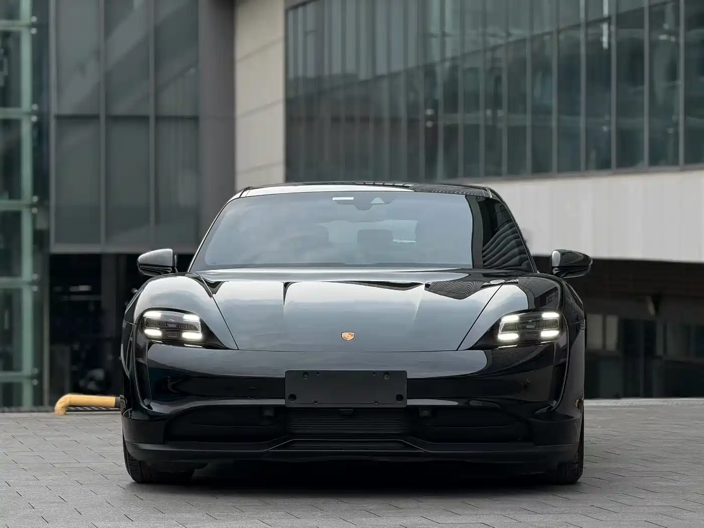 Porsche Taycan 2022 Taycan фото 3