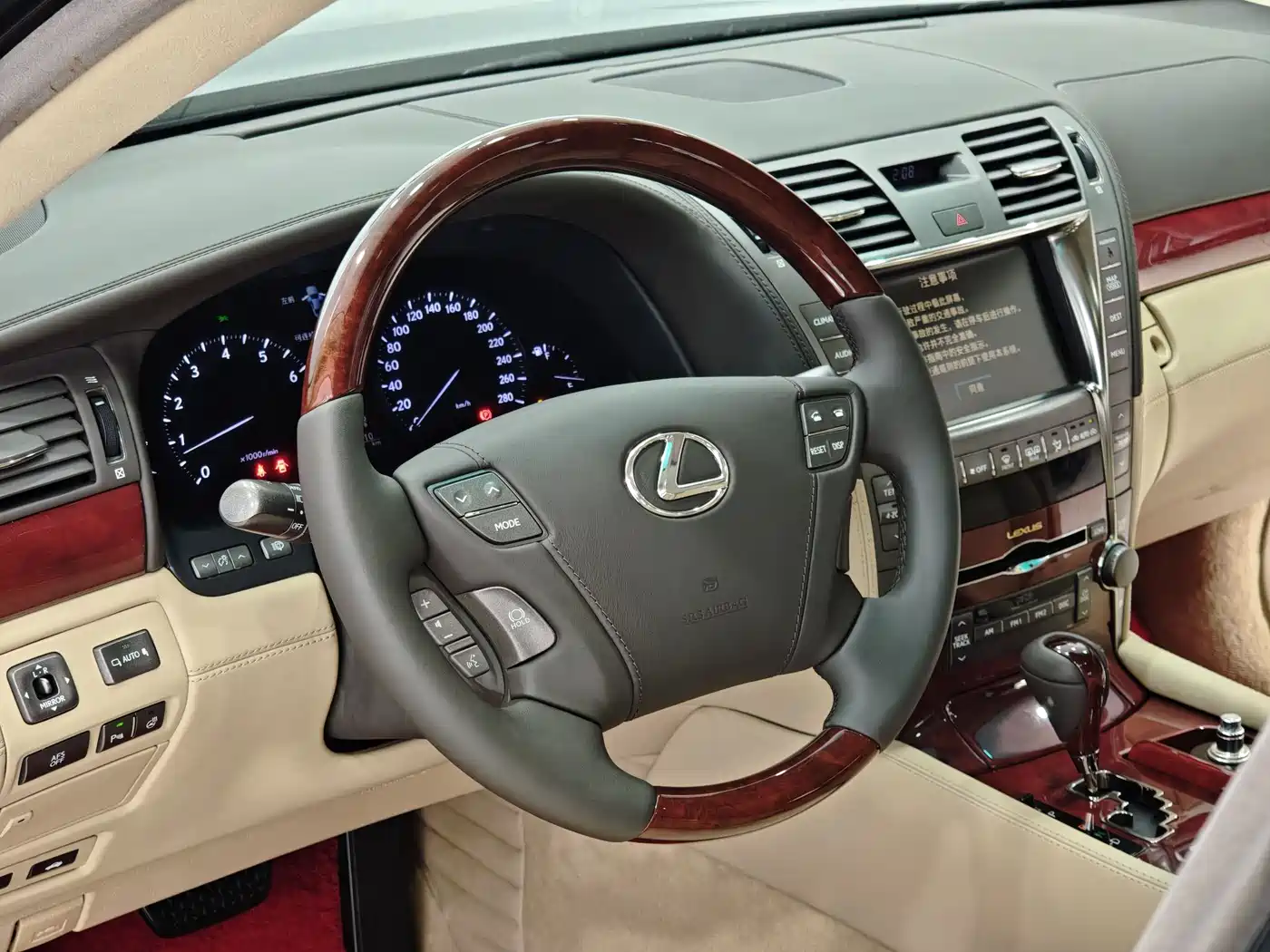 Lexus LS 2006 460L Premium Edition фото 30