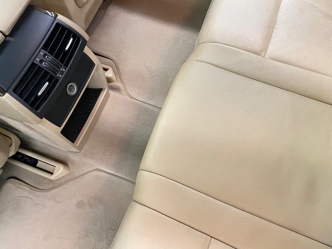 BMW X5 (Import) 2011 xDrive35i Leading Edition фото 38