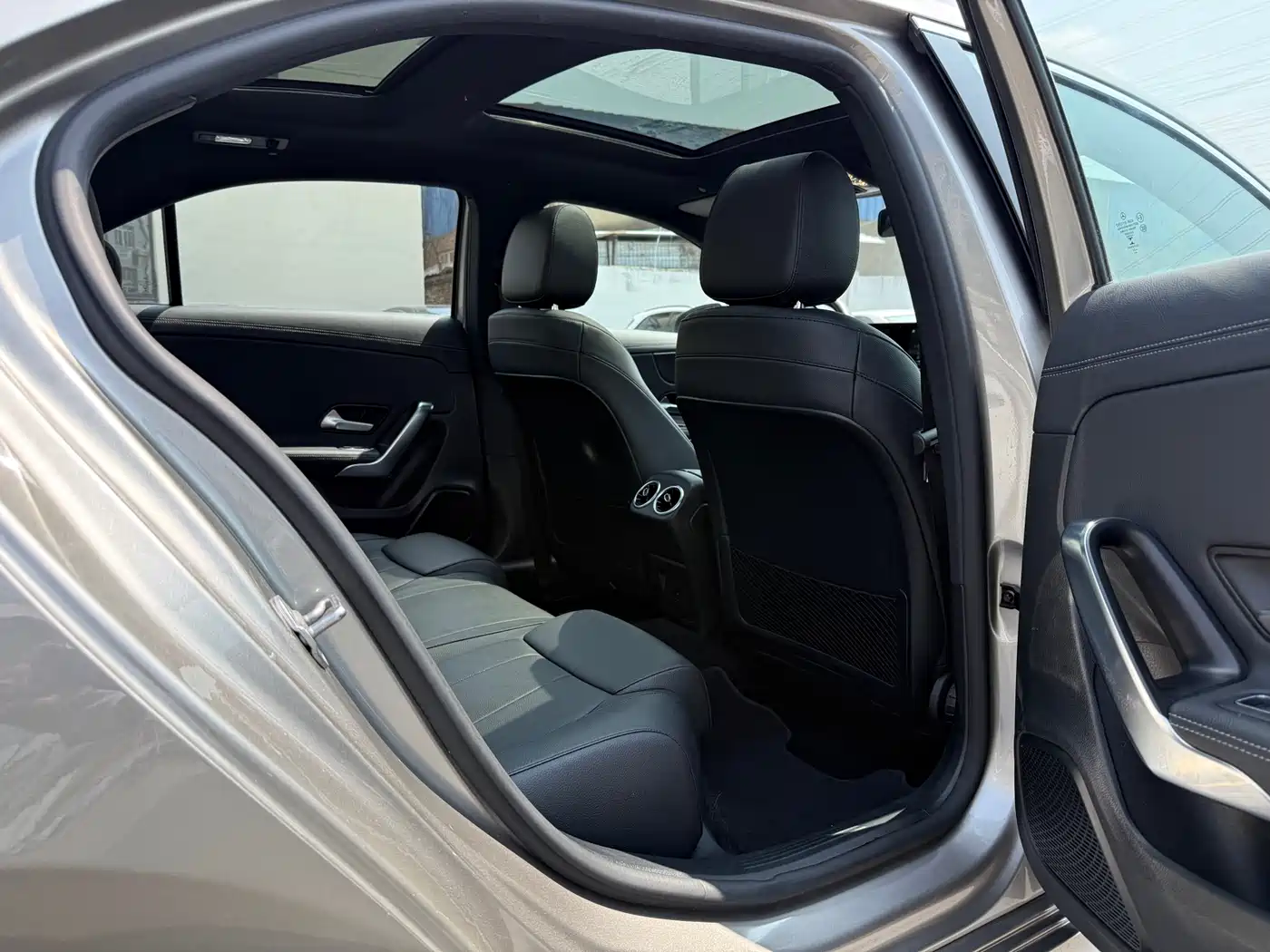 Mercedes-Benz A-Class 2021 A 200 L Sport Sedan Fashion Edition фото 21