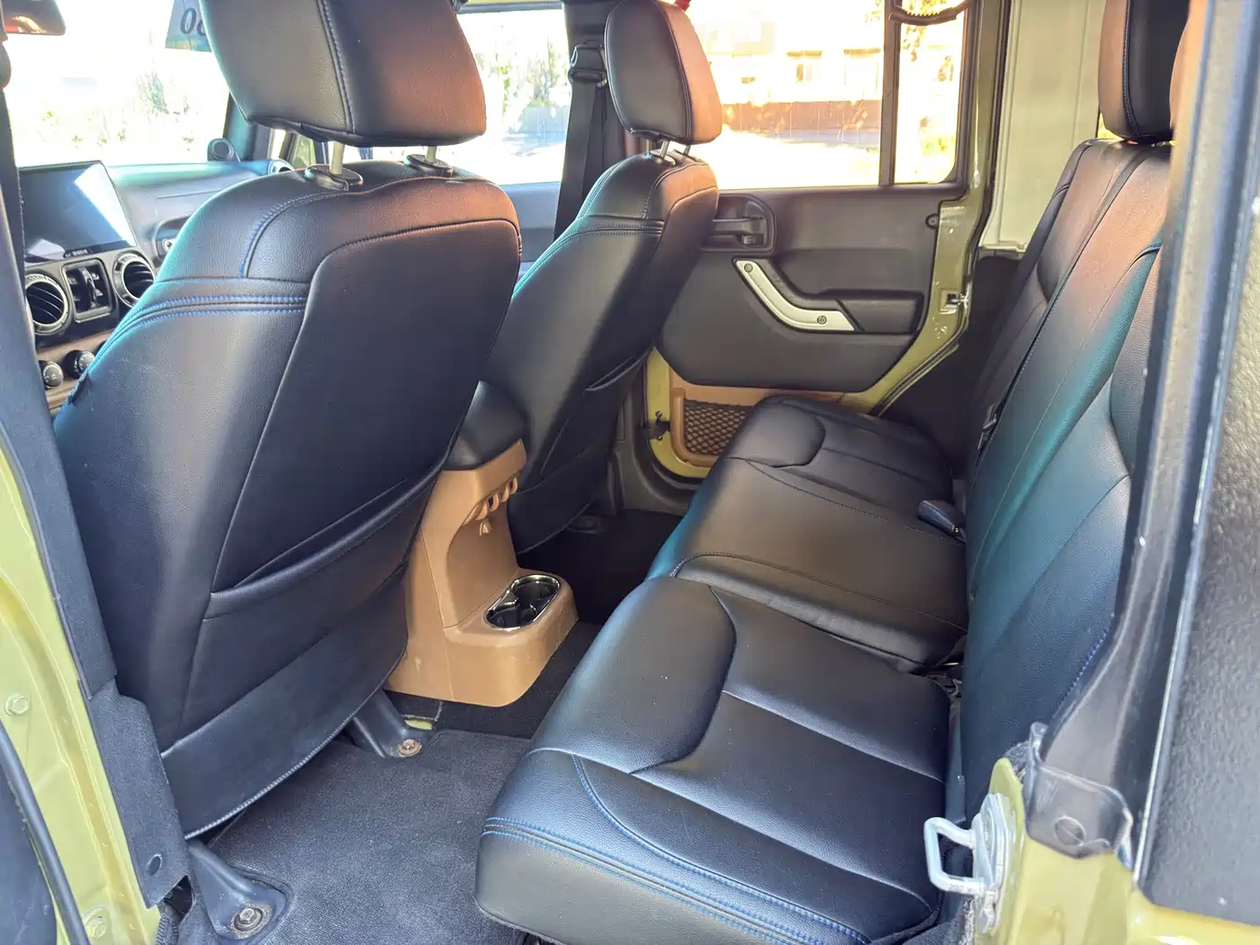Фото 8 - Jeep Wrangler