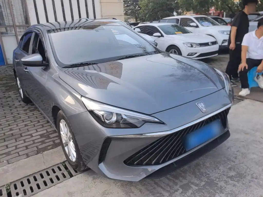 Roewe i5 2025 2023 1.5L Manual Comfort Edition