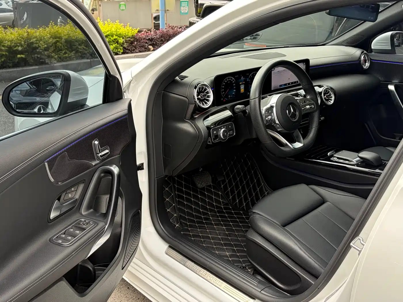 Mercedes-Benz A-Class 2022 A 200 L Sport Sedan Style фото 9