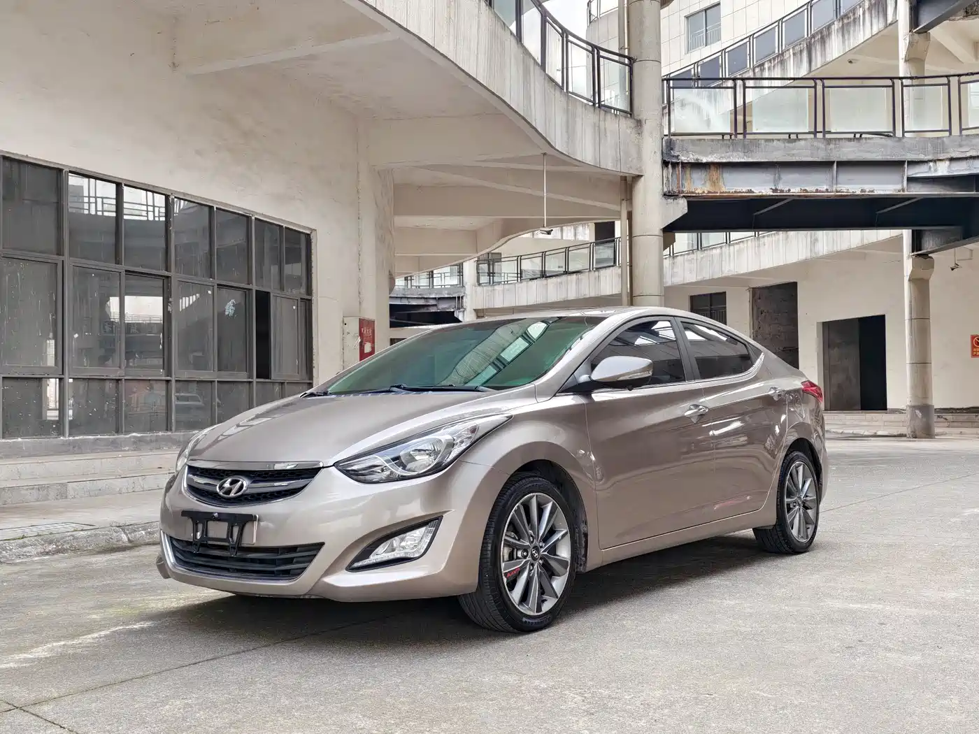 Hyundai Langdong 2015 1.6L Auto Premium
