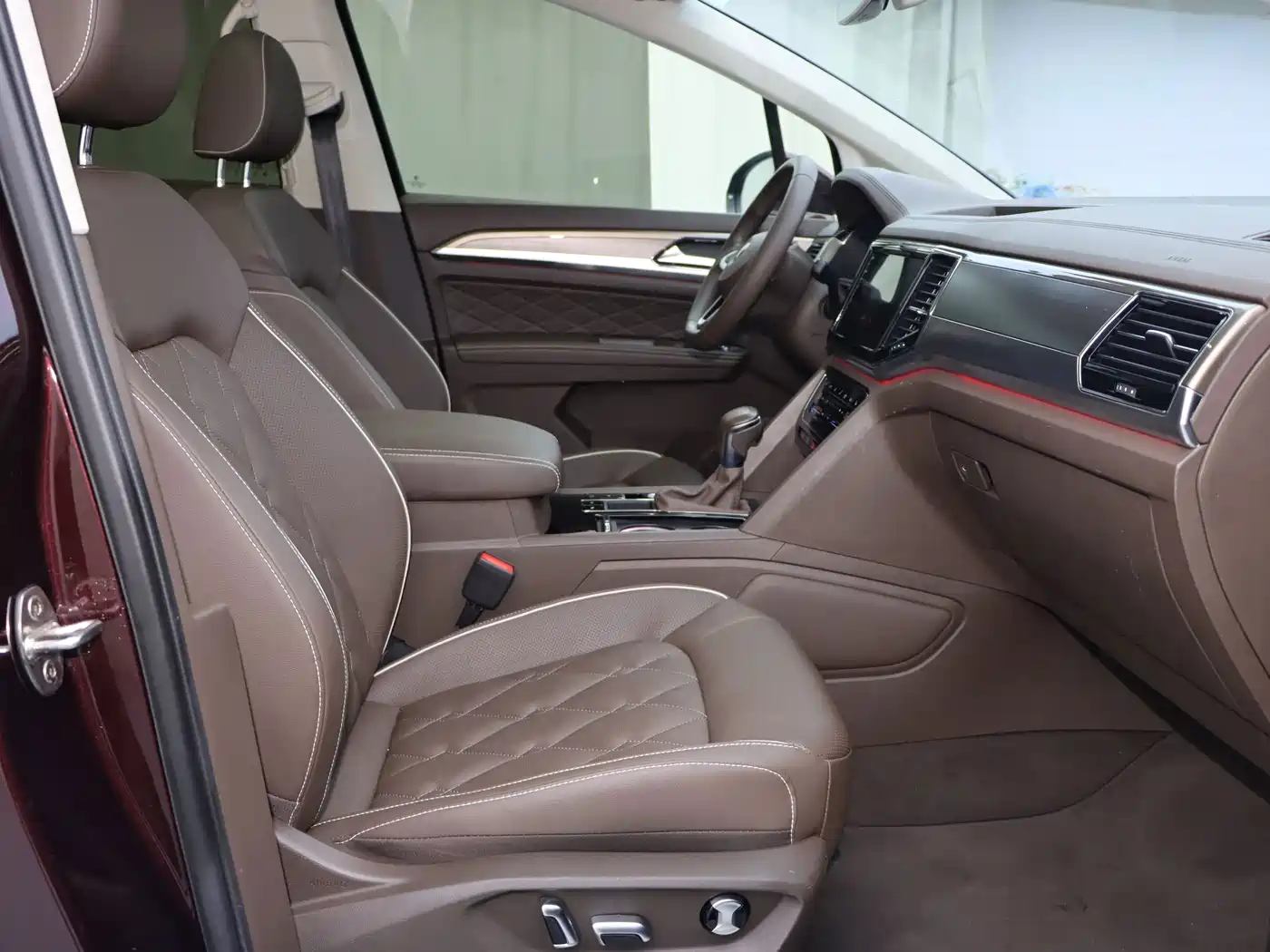 Volkswagen Viloran 2021 2020 380TSI Premium