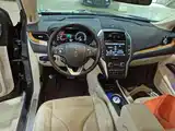 Фото 11 - Lincoln MKC