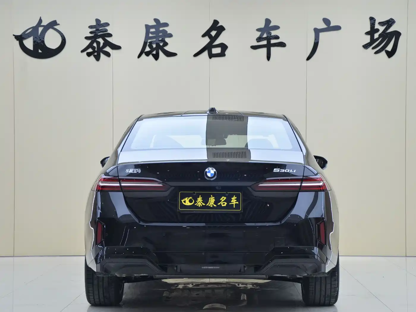 BMW 5 Series 2026 Model Year Facelift 530Li Leading M Sport Package фото 3