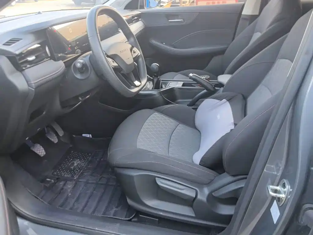 Roewe i5 2025 2023 1.5L Manual Comfort Edition