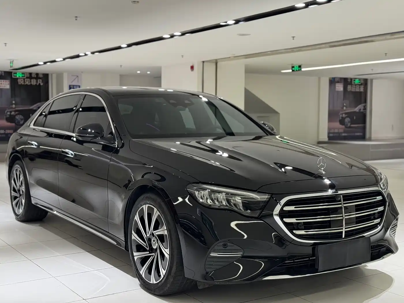 MERCEDES-BENZ E CLASS