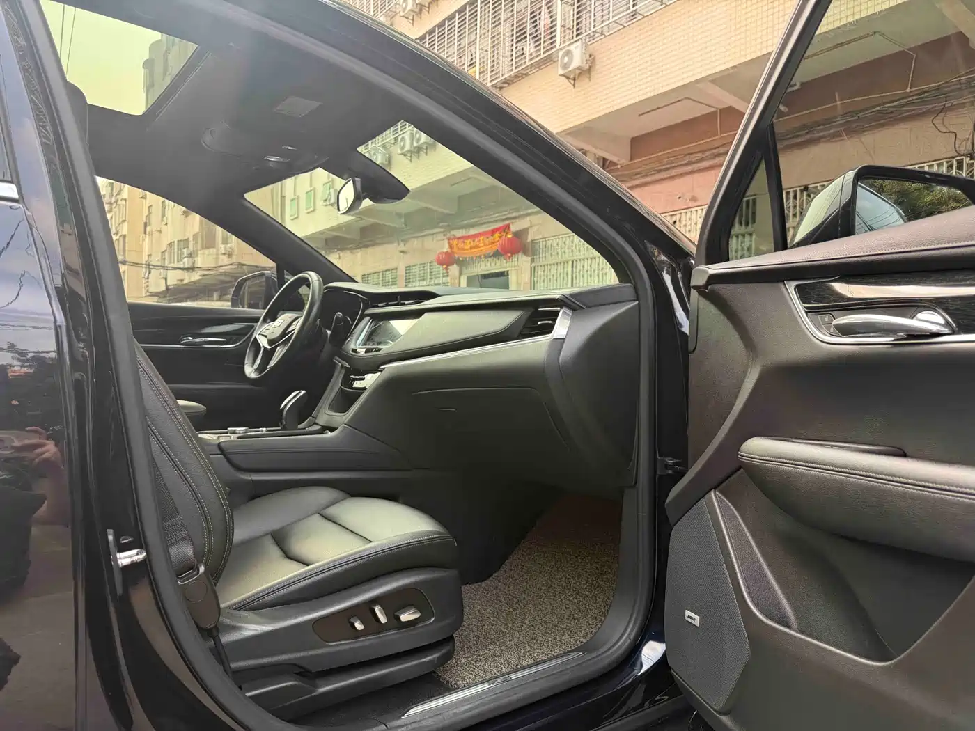 CADILLAC XT5
