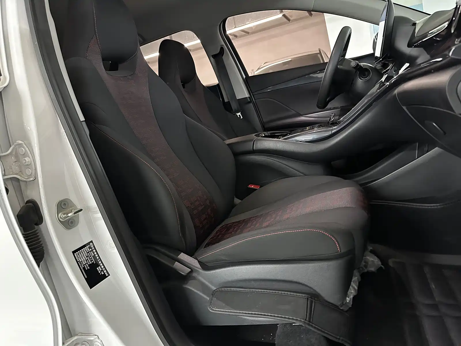 Фото 20 - BYD e2