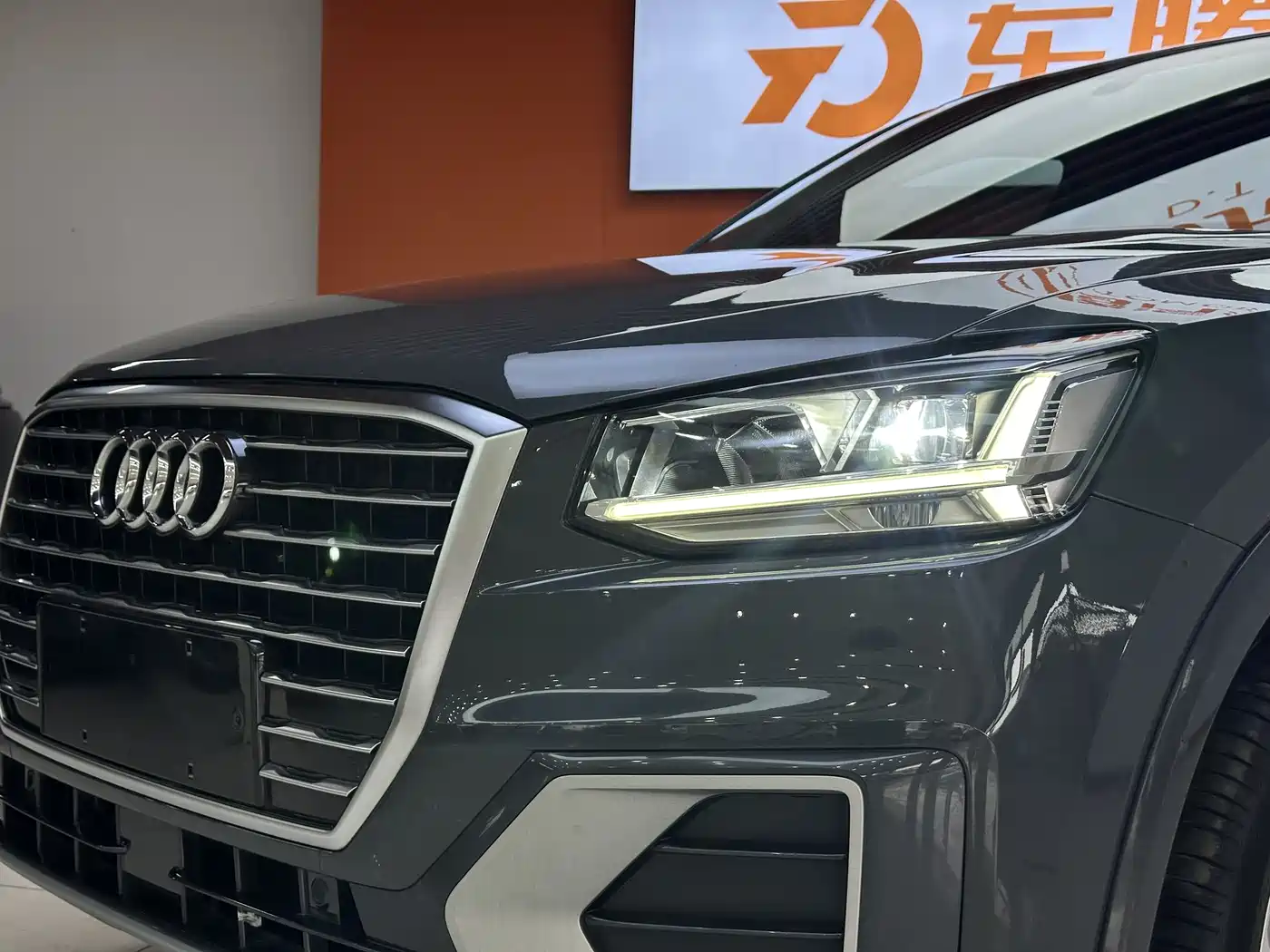 Audi Q2L 2020 35 TFSI Fashion Elegance Model фото 4