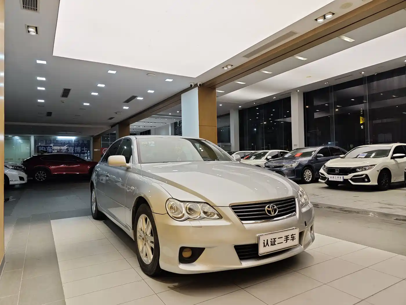 Toyota Reiz фото 4