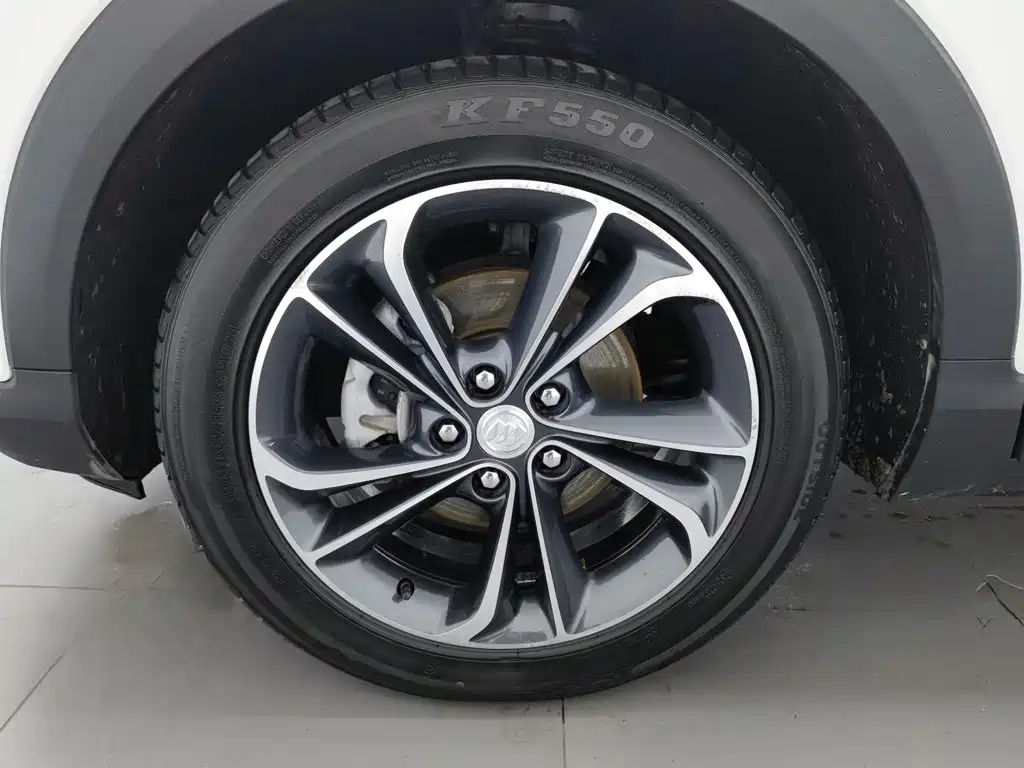 Photo 17 - Buick Encore GX