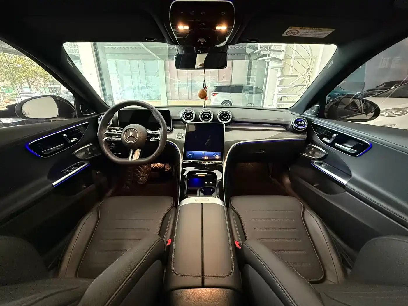 Mercedes-Benz C-Class 2024 C 260 L Night Edition Sport фото 9