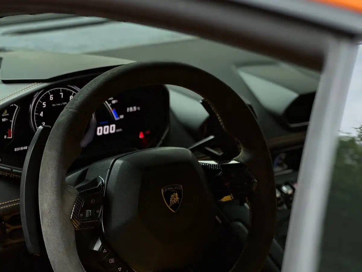 Lamborghini Huracán 2014 LP 610-4 фото 6