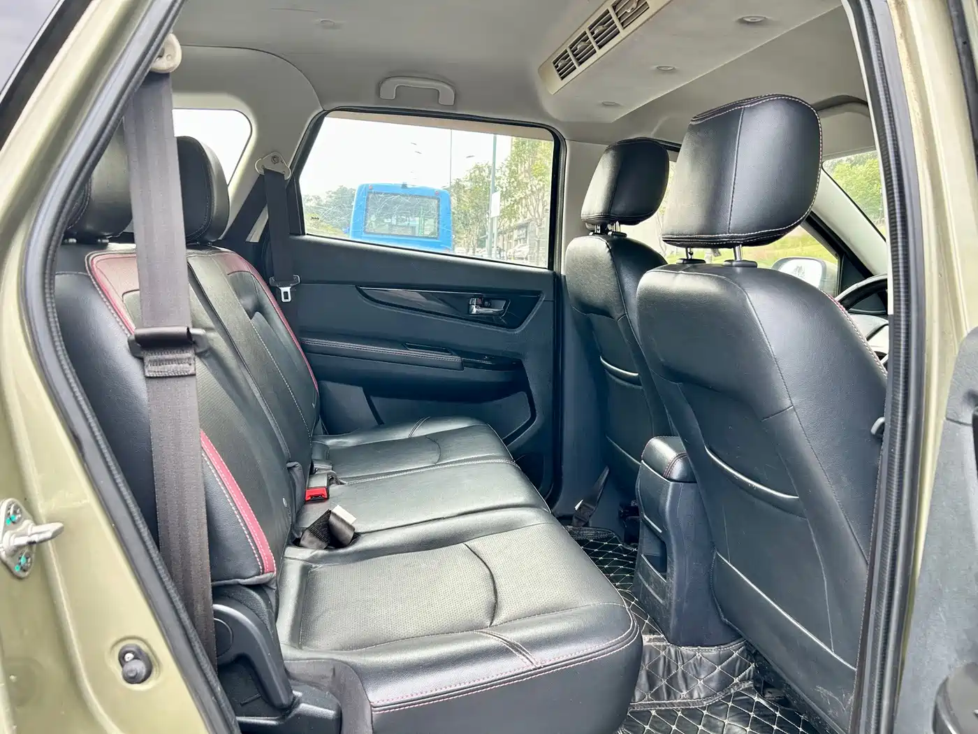 BAIC Huansu S3 2016 2016 1.5L Manual Luxury (China IV)