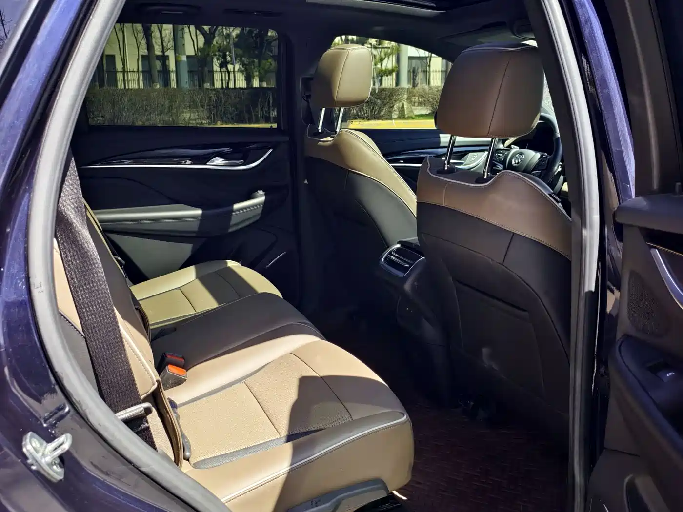 Buick Enclave 2022 652T 4WD Exclusive Flagship 7-Seater фото 10