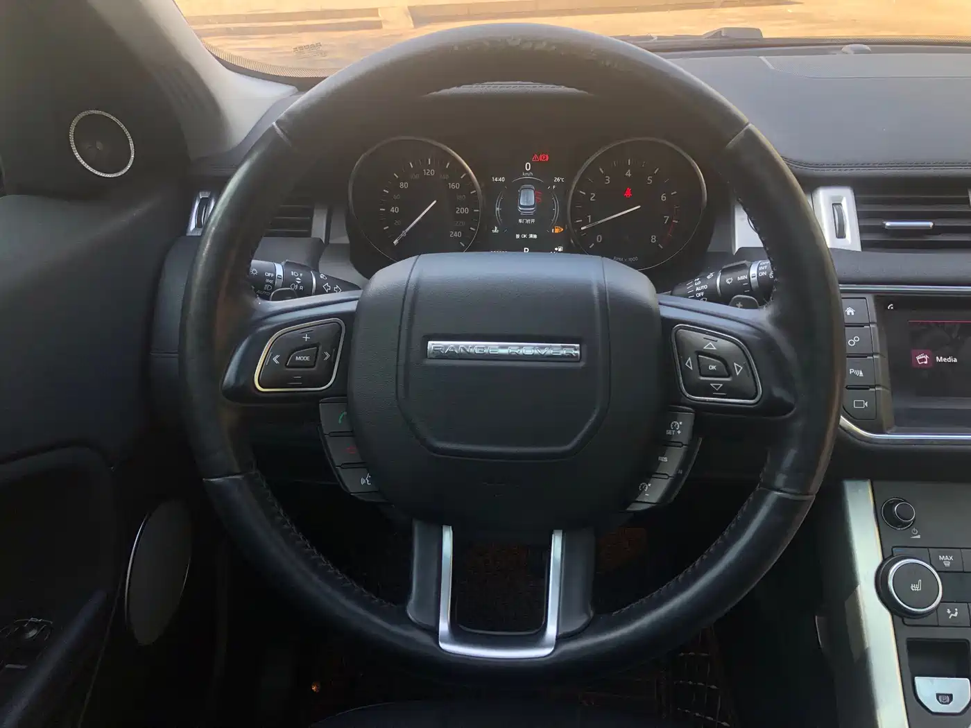 Land Rover Range Rover Evoque 2017 2.0T SE Smart Shine Edition фото 20