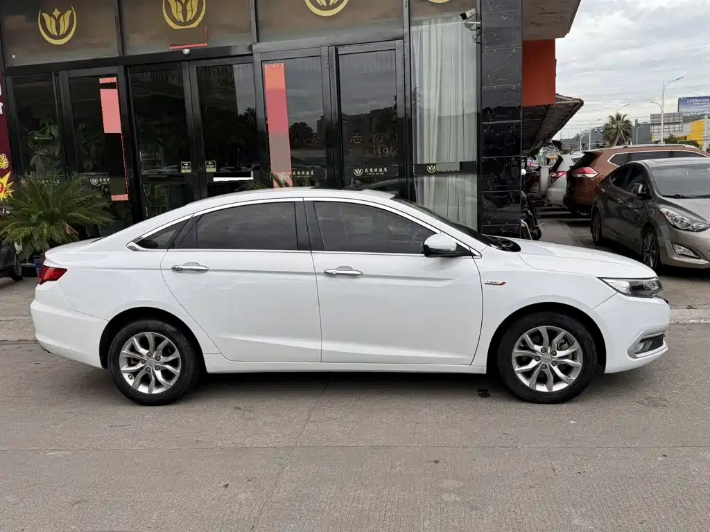 Geely Emgrand GL 2017 2017 1.3T DCT Elite