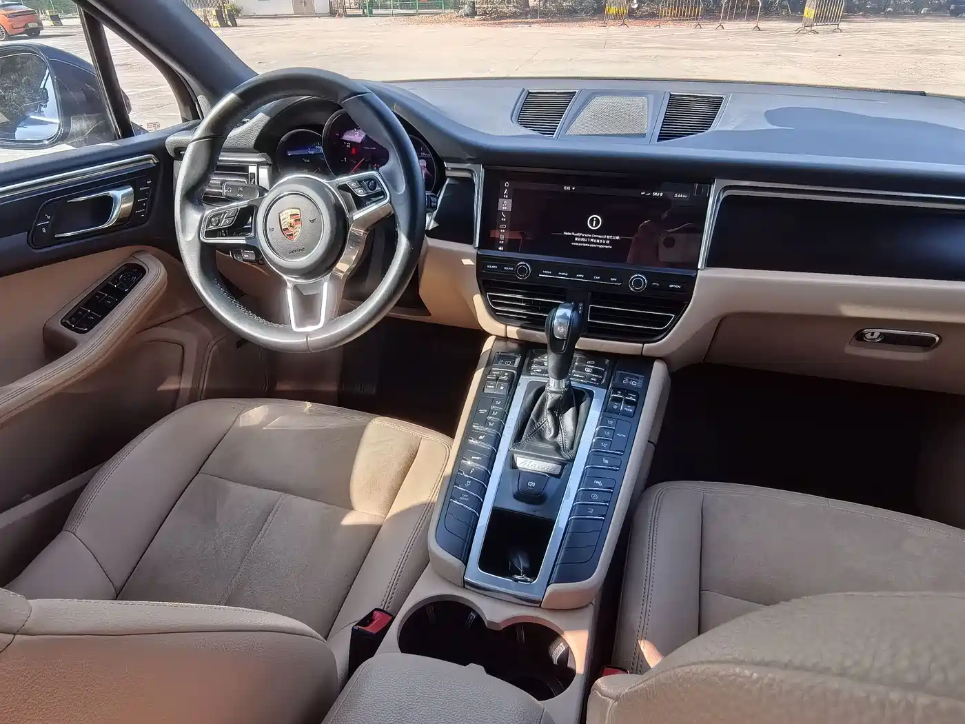 Porsche Macan 2018 Macan 2.0T фото 15