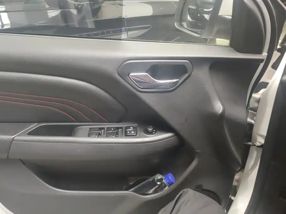 Soueast DX3 2018 2018 1.5T CVT Flagship