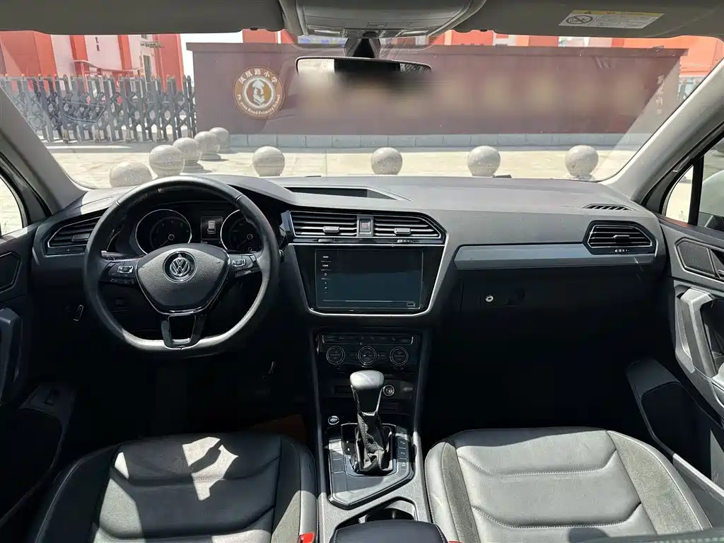 Volkswagen Tiguan L 2020 330TSI Auto 2WD Smart Luxury China VI фото 8
