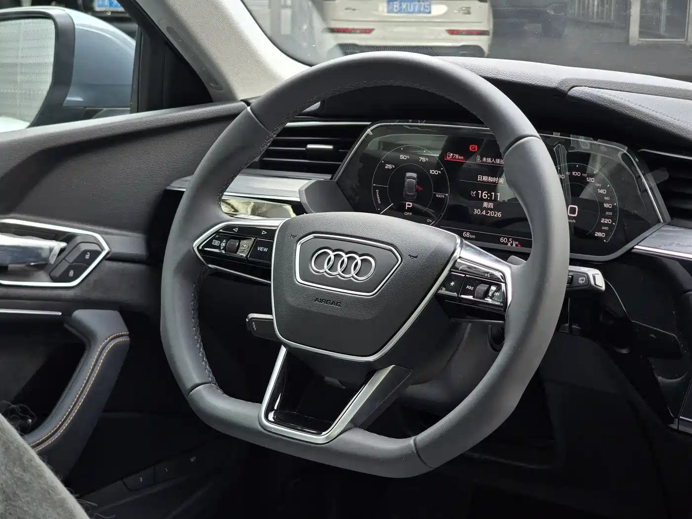 Audi e-tron 2021 50 quattro Exclusive Selection фото 17