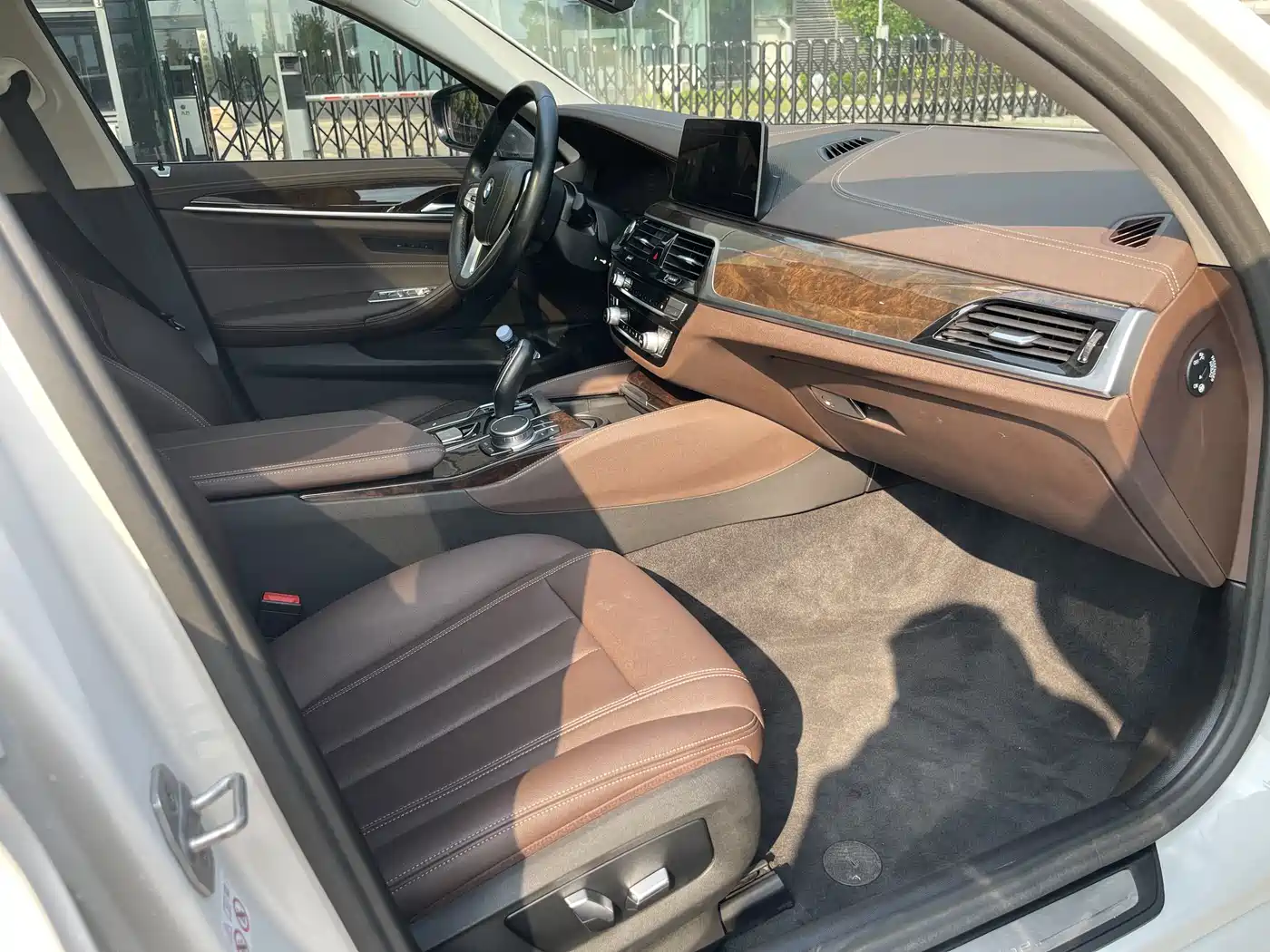 BMW 5 Series 2020 525Li Luxury Package фото 10