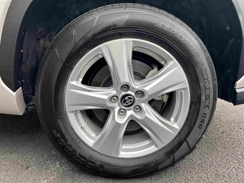 Фото 22 - Toyota Highlander