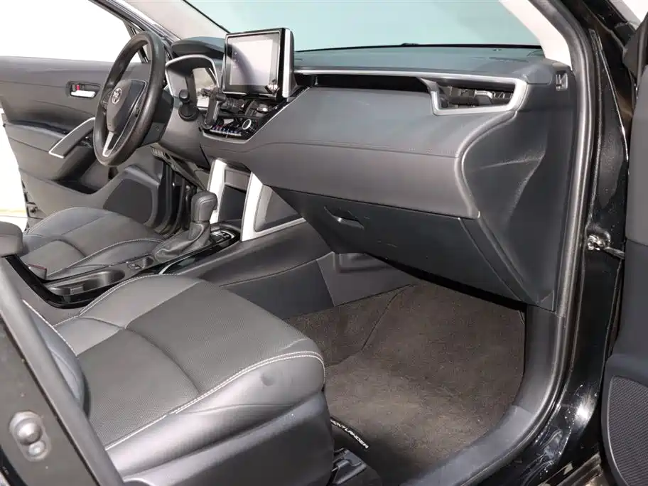 Toyota Frontlander 2022 2.0L CVT Luxury Edition фото 7
