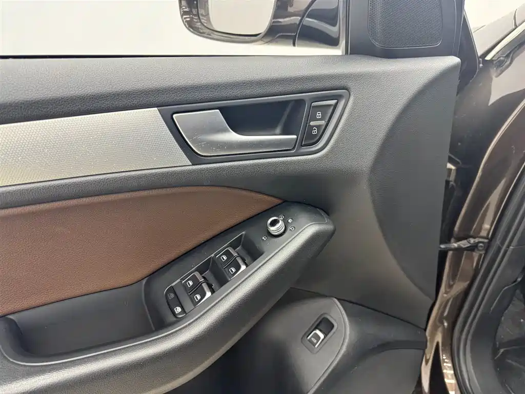 Audi Q5 2016 40 TFSI Technology Model фото 7
