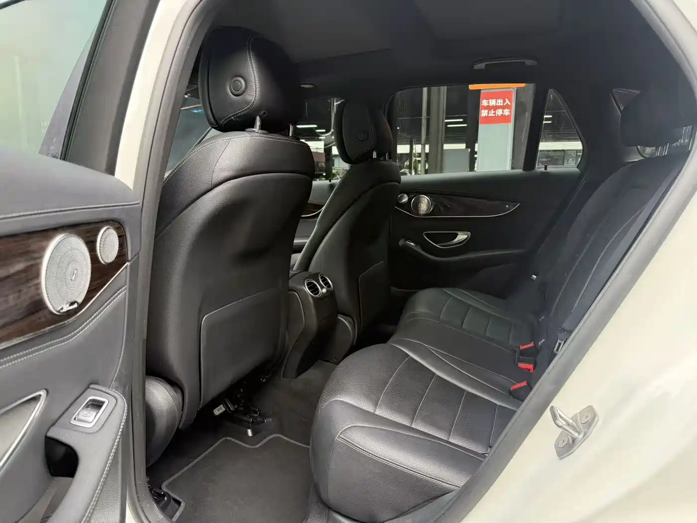 Mercedes-Benz GLC 2017 GLC 260 4MATIC Dynamic фото 7