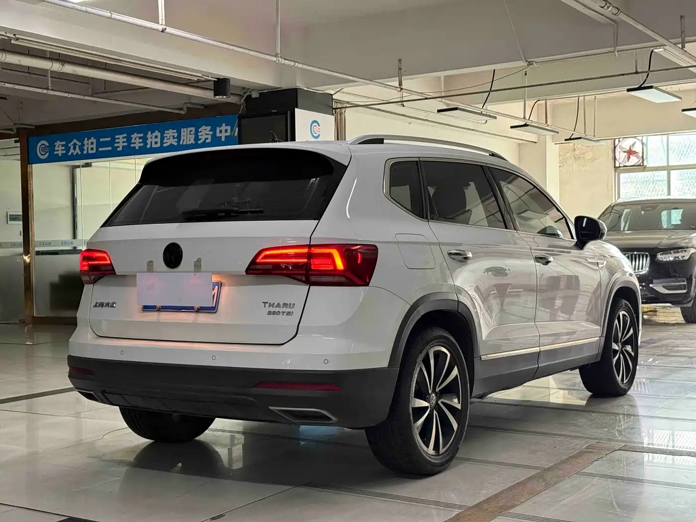 Volkswagen Tharu 2020 Model 280TSI 2WD Luxury Plus China VI фото 4