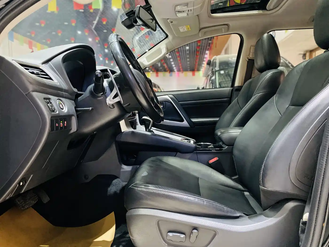 Mitsubishi Pajero Sport (Import) 2020 3.0L Luxury Edition фото 5