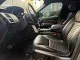 Фото 4 - Land Rover Discovery