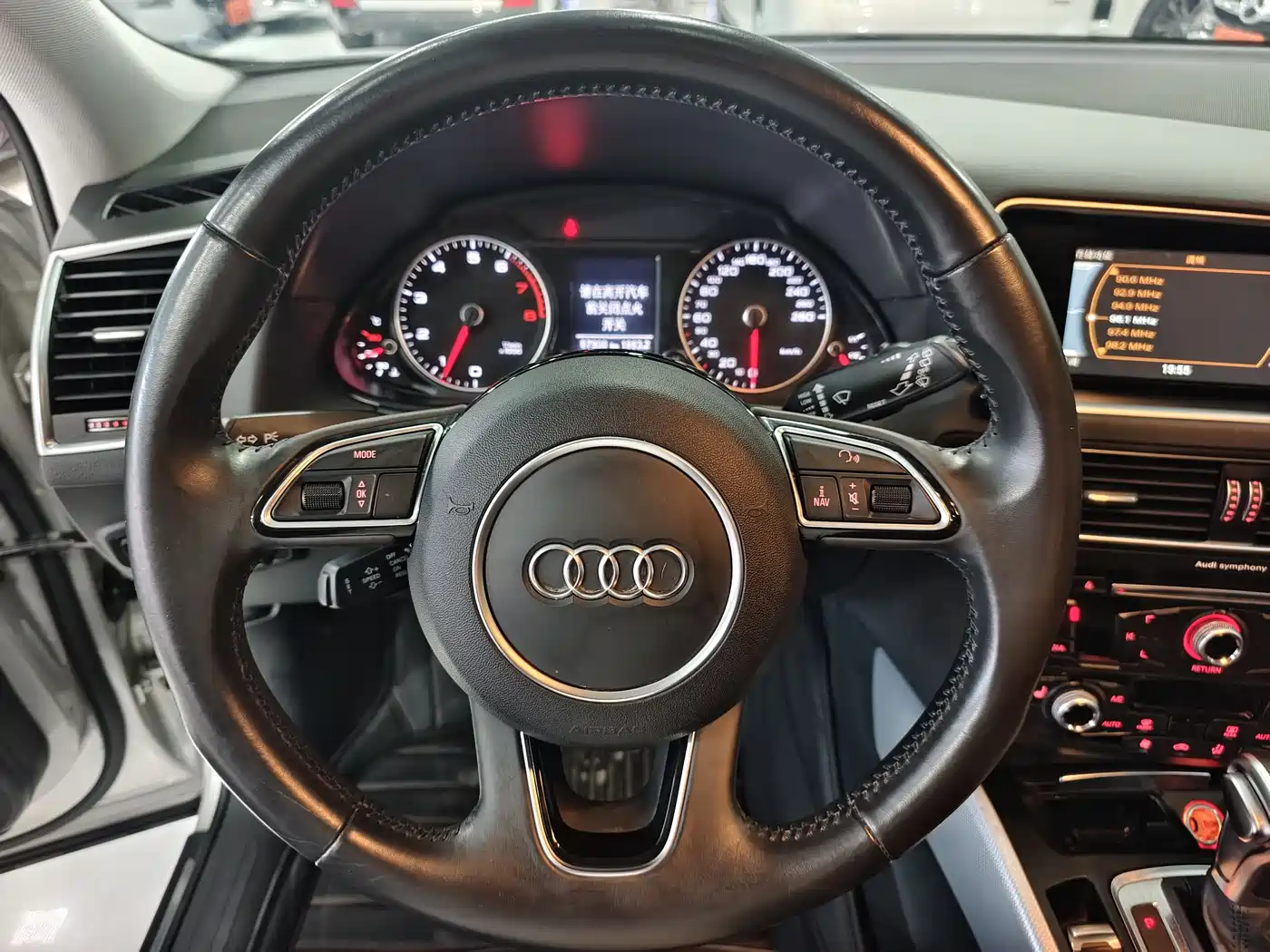Audi Q5 2016 40 TFSI Technology Model фото 11