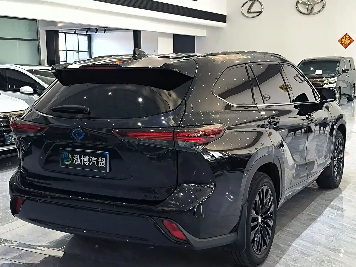 Toyota Highlander 2024 2023 2.5L Smart Hybrid AWD Knight Edition 7-Seater