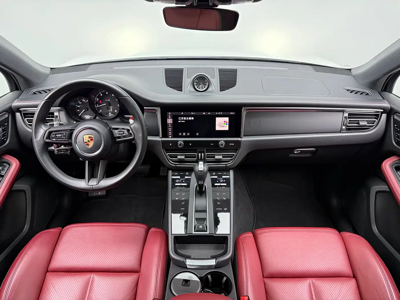 Porsche Macan 2023 Macan 2.0T фото 8