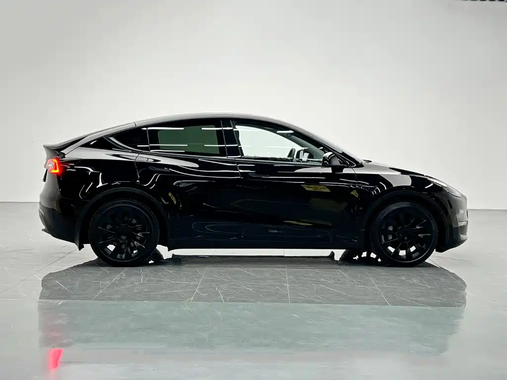 Фото 7 - Tesla Model Y