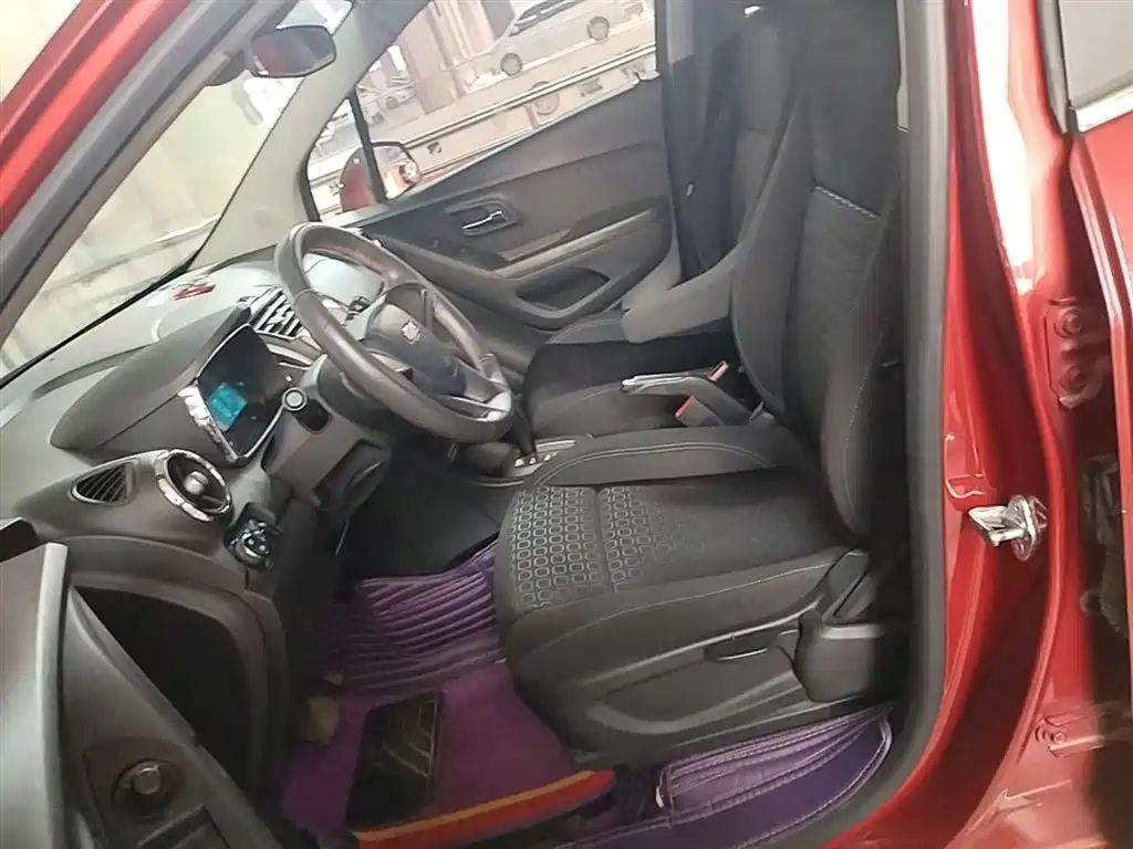 Chevrolet Trax 2016 1.4T Automatic 2WD Comfort Sunroof Edition фото 15