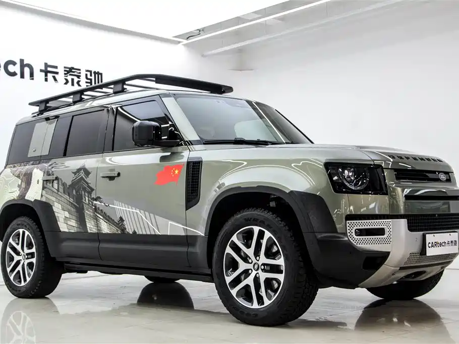 Land Rover Defender 2023 Facelift 110 3.0T P400 Dark Special Edition фото 4