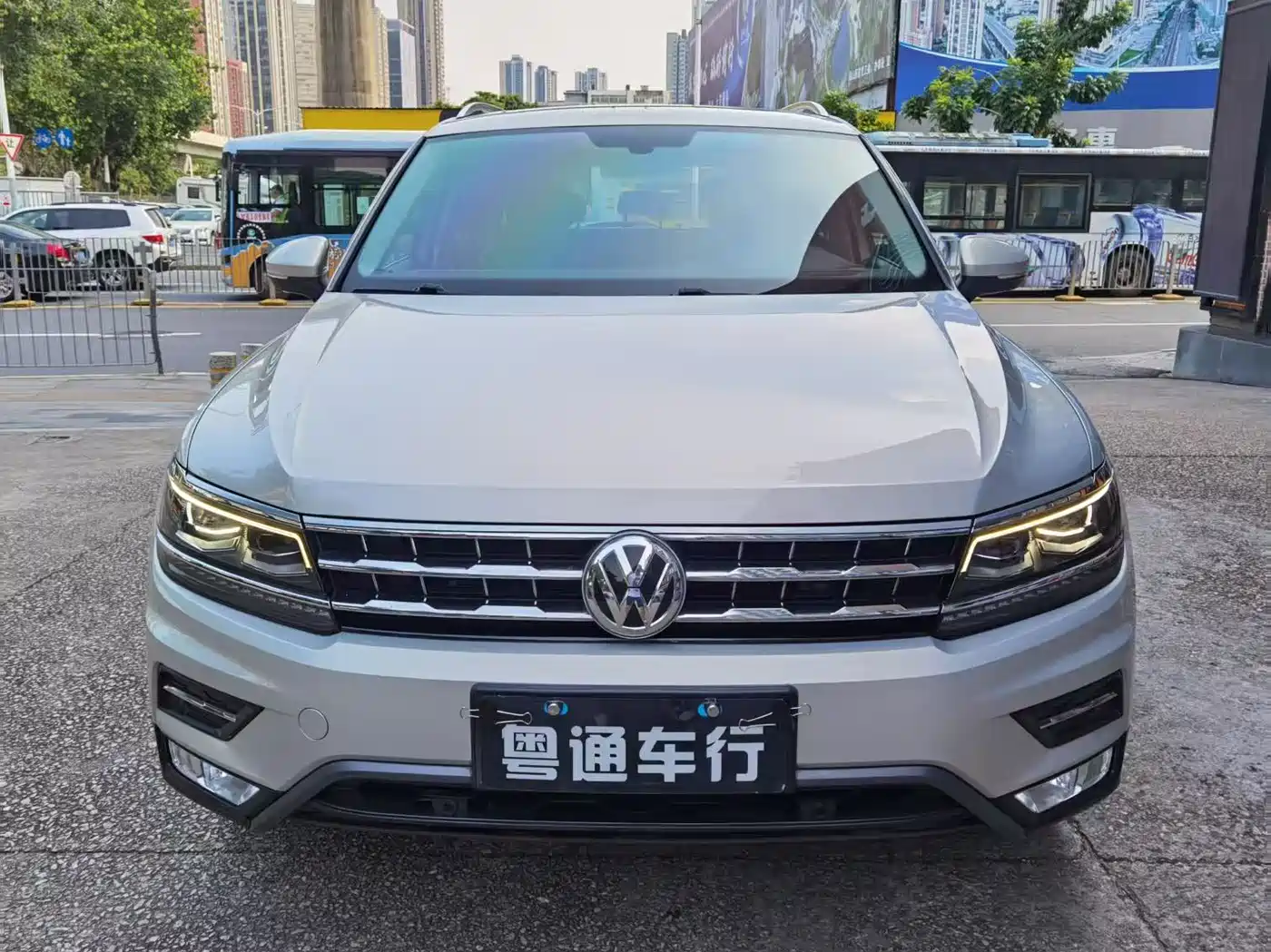 Volkswagen Tiguan L 2017 380TSI Automatic 4WD Flagship Edition фото 2
