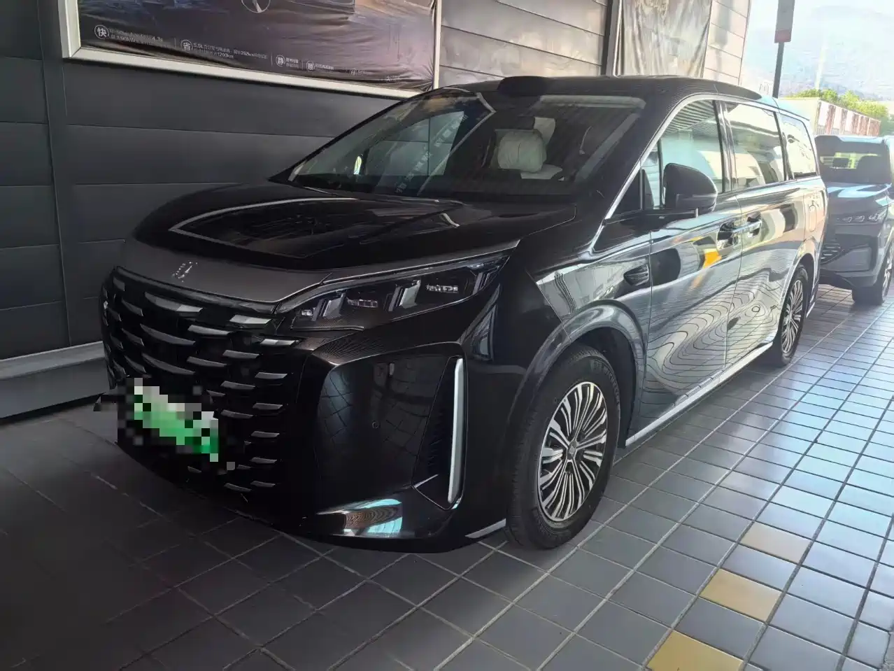 Photo 1 - BYD Xia