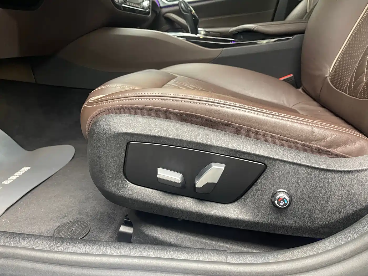 BMW 5 Series 2020 530Li Leading Luxury Package фото 21