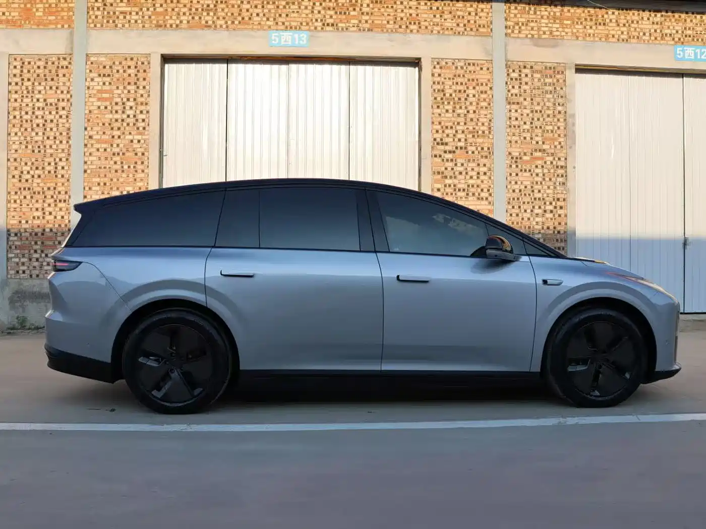 Li Auto Li i8 2025 Standard Edition фото 17