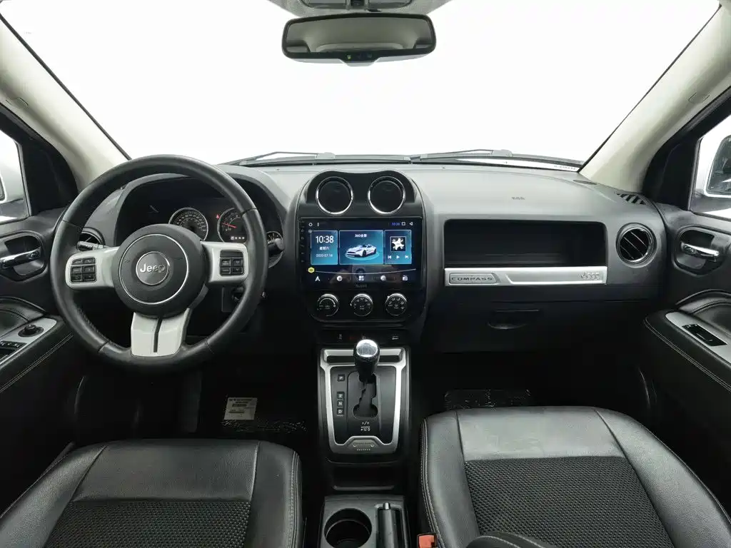 Jeep Compass (Import) 2016 2014 Facelift 2.4L 4WD Comfort Edition
