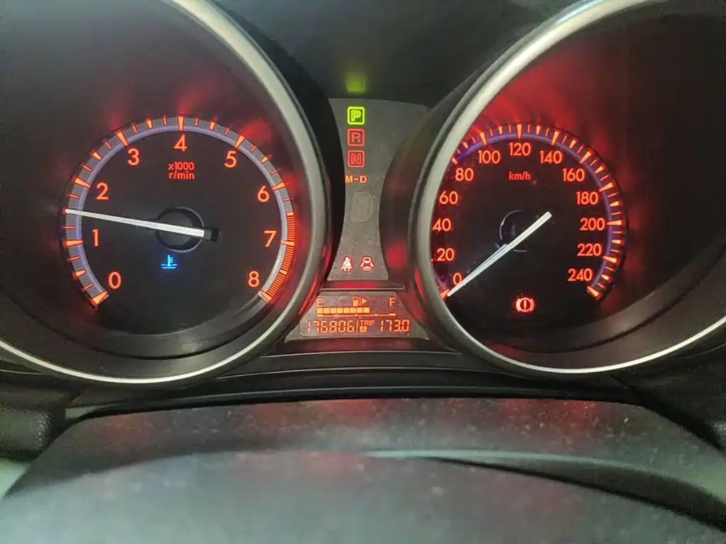Mazda Mazda3 (Import) 2010 2010 Hatchback 2.0 Automatic Luxury